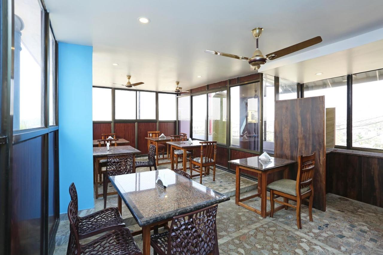 Super Hotel O Cherry City Cottage Dispur Esterno foto