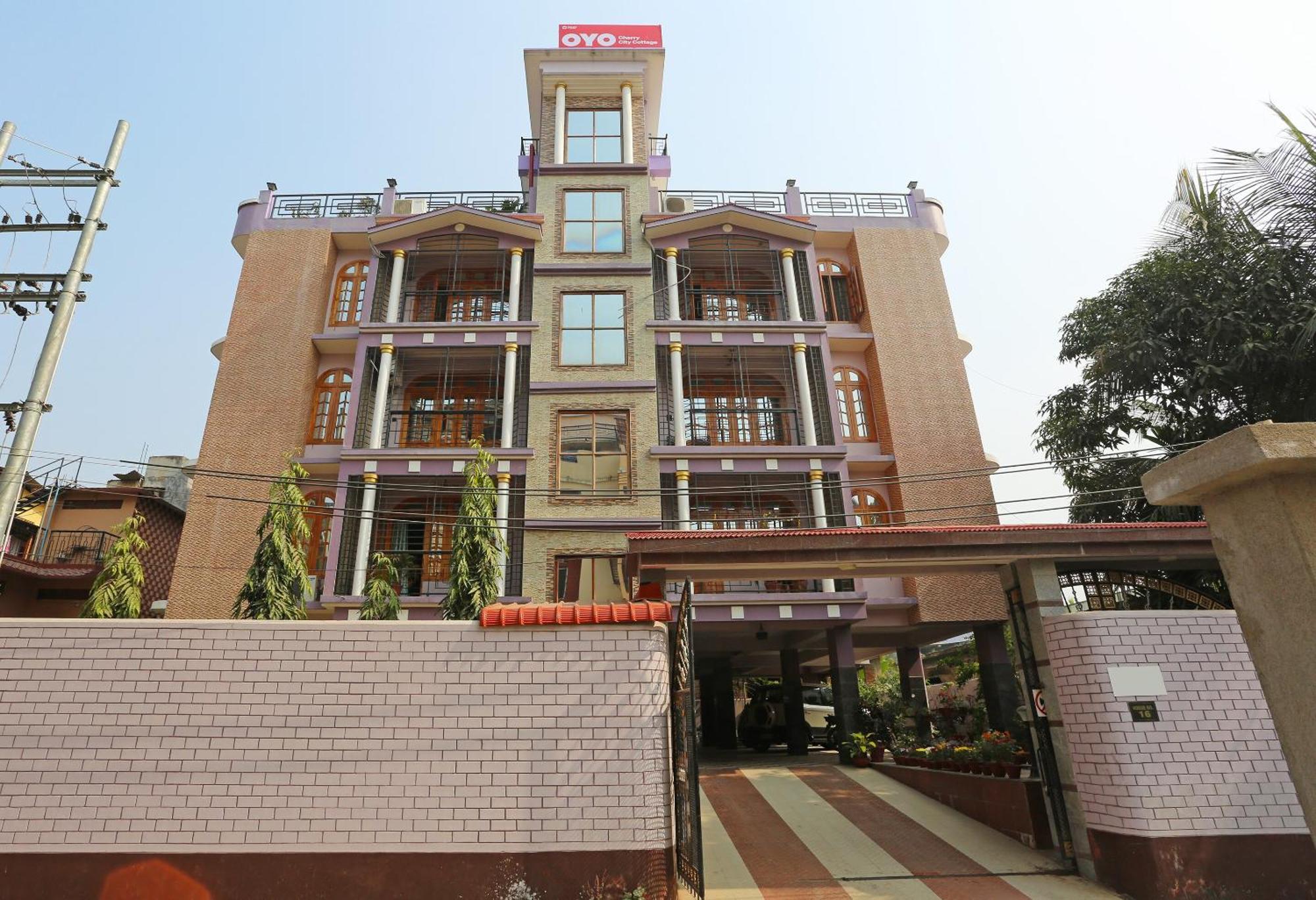 Super Hotel O Cherry City Cottage Dispur Esterno foto