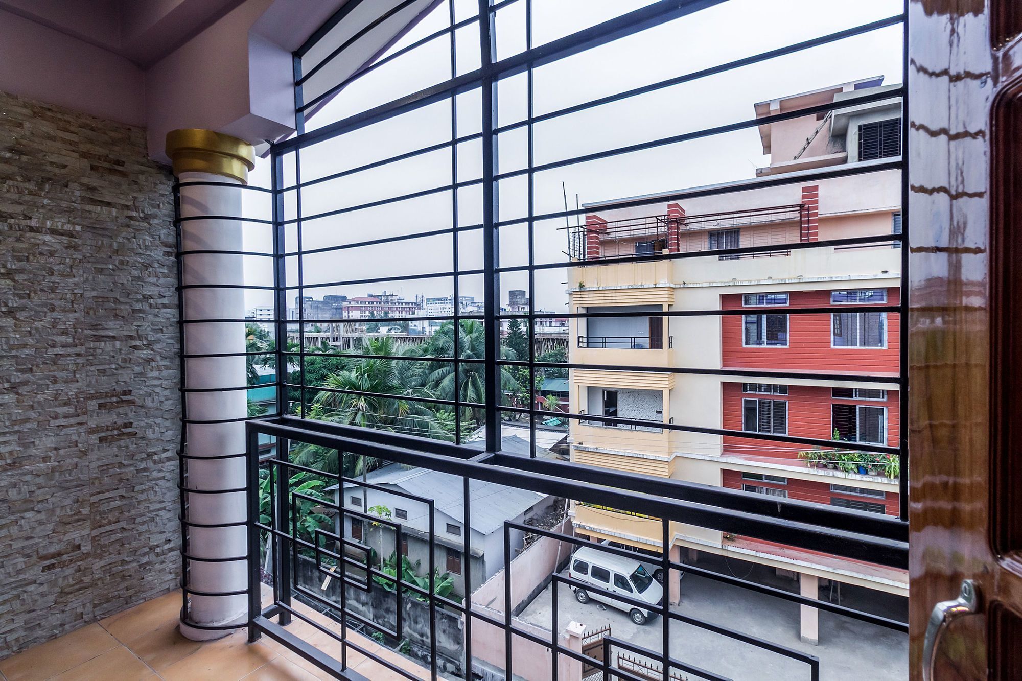 Super Hotel O Cherry City Cottage Dispur Esterno foto